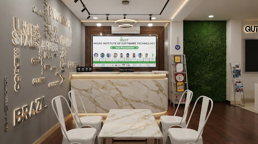 Midas Institute Front Desk Reception and Student Counseling Lounge